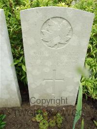 Etaples Military Cemetery - Ashcroft, Albert Edward